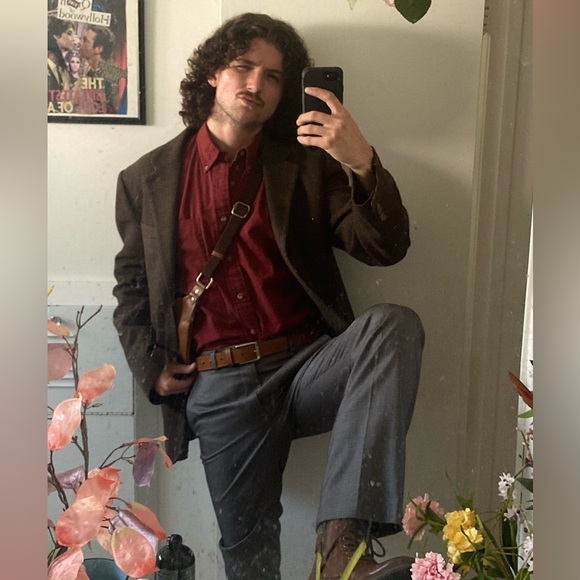 Meet your Posher, Sean - Picture 1 of 2